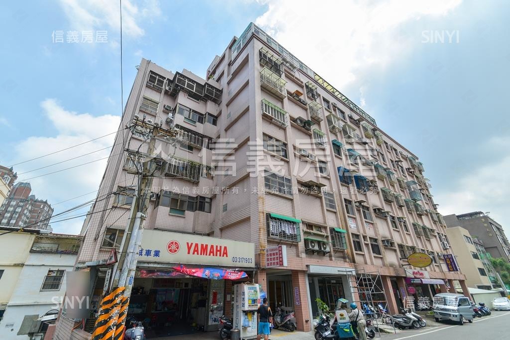 經國龍邸社區外觀及周邊環境