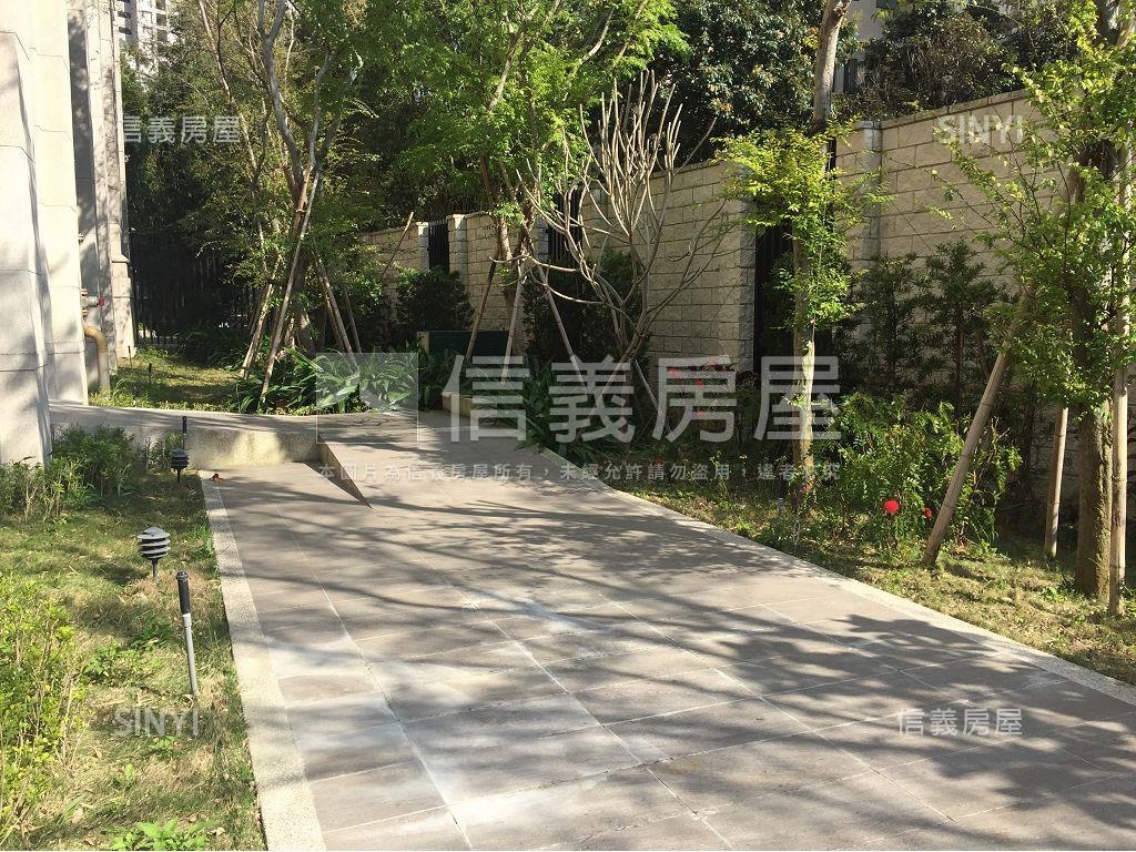 九如社區外觀及周邊環境
