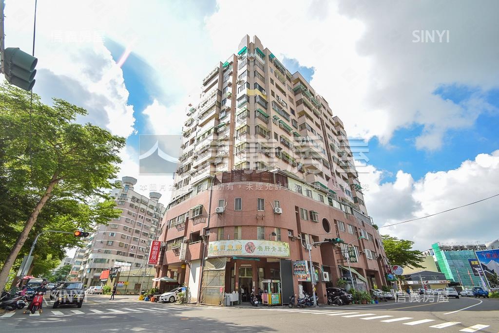 大灣江山社區外觀及周邊環境
