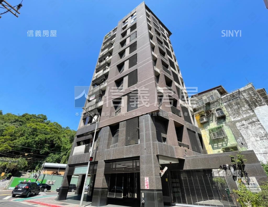 登富世家社區外觀及周邊環境
