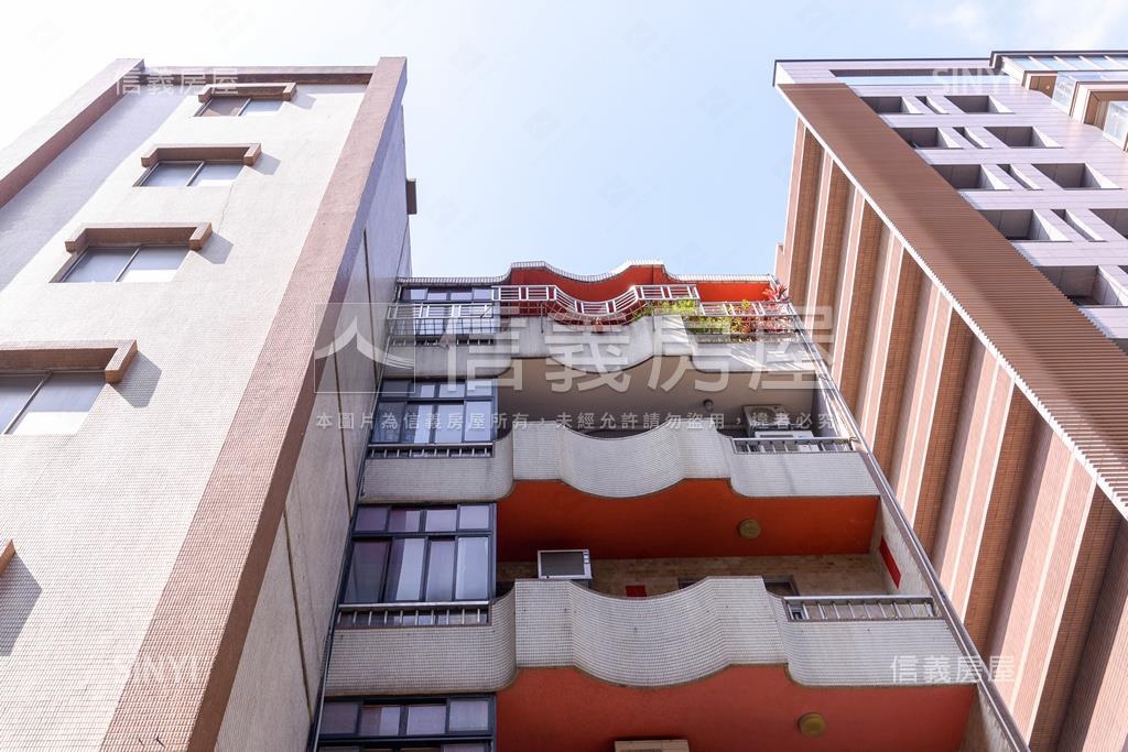 居住大廈社區外觀及周邊環境