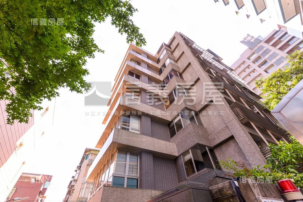 仁愛首杭社區外觀及周邊環境