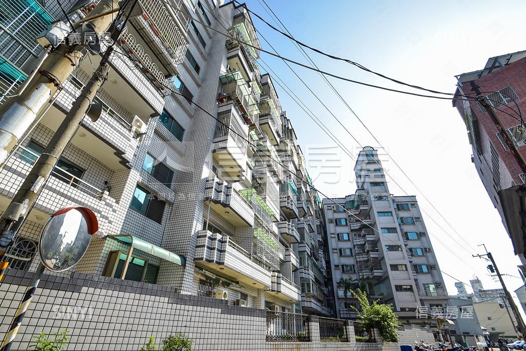 啟順天廈社區外觀及周邊環境