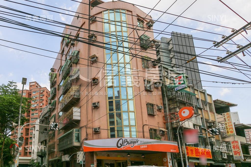 信義路華廈社區外觀及周邊環境