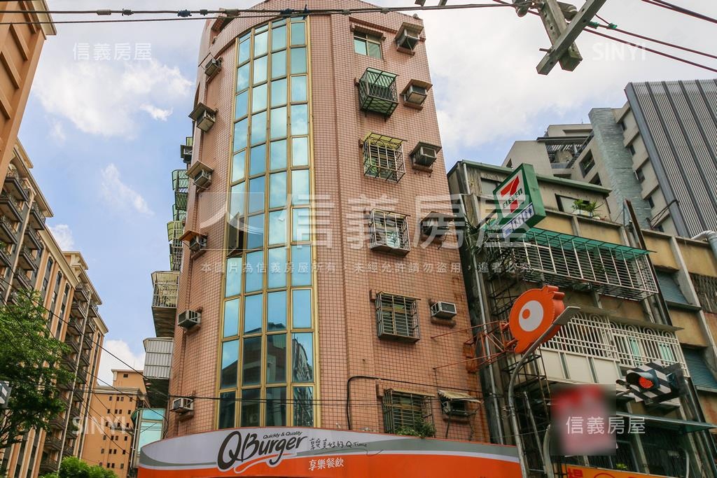 信義路華廈社區外觀及周邊環境