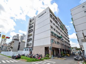 閃亮大廈