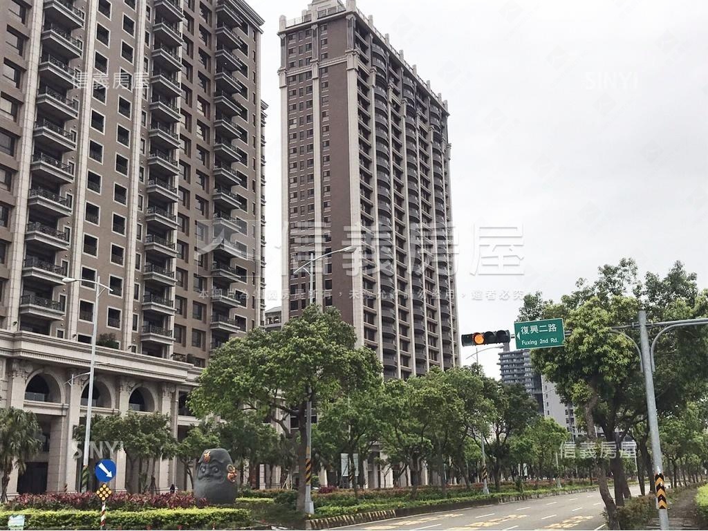 一品花園社區外觀及周邊環境