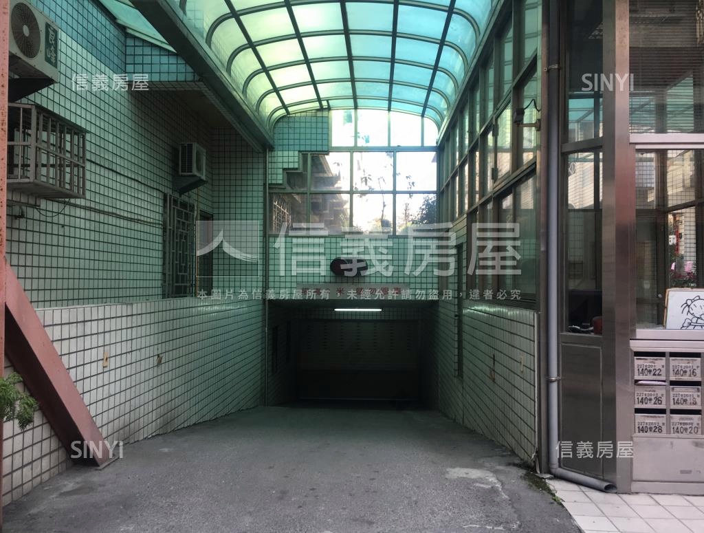五權綠地社區外觀及周邊環境