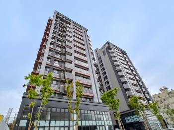 群新墨客