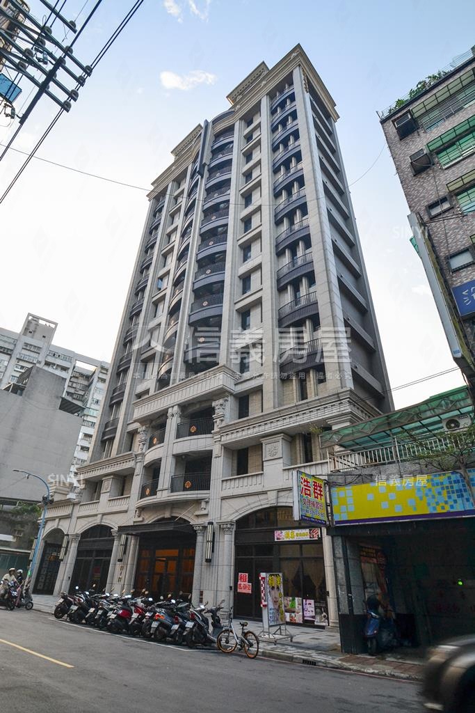 中正威登社區外觀及周邊環境