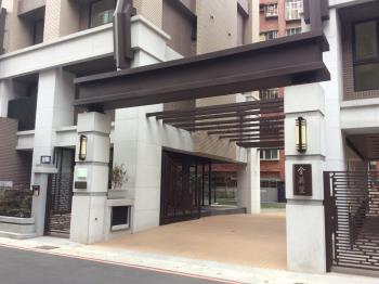 金英堡