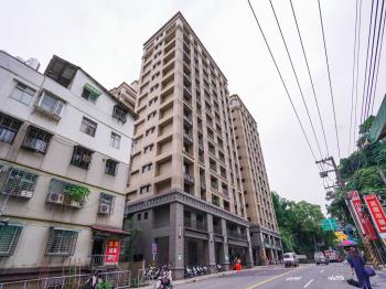 森鄰綠
