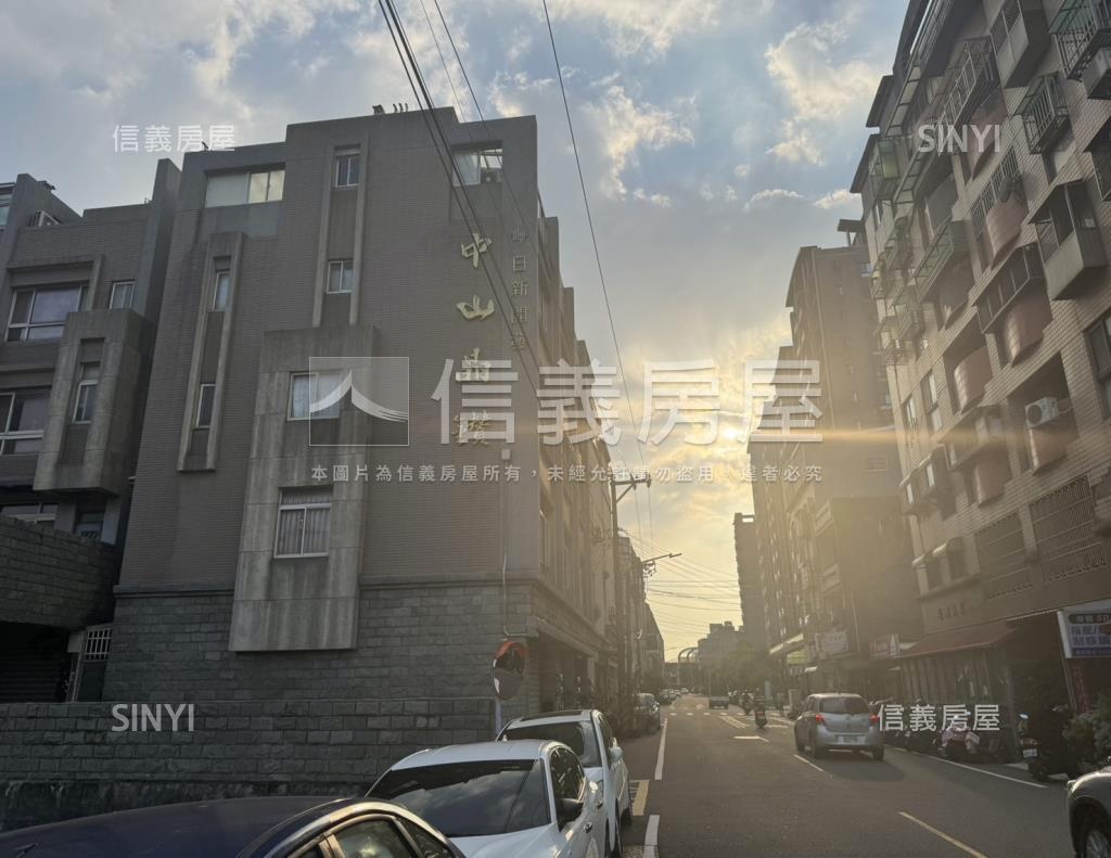 中山晶鑽社區外觀及周邊環境