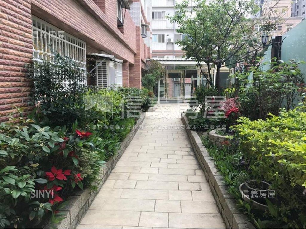 陽光敦品社區外觀及周邊環境