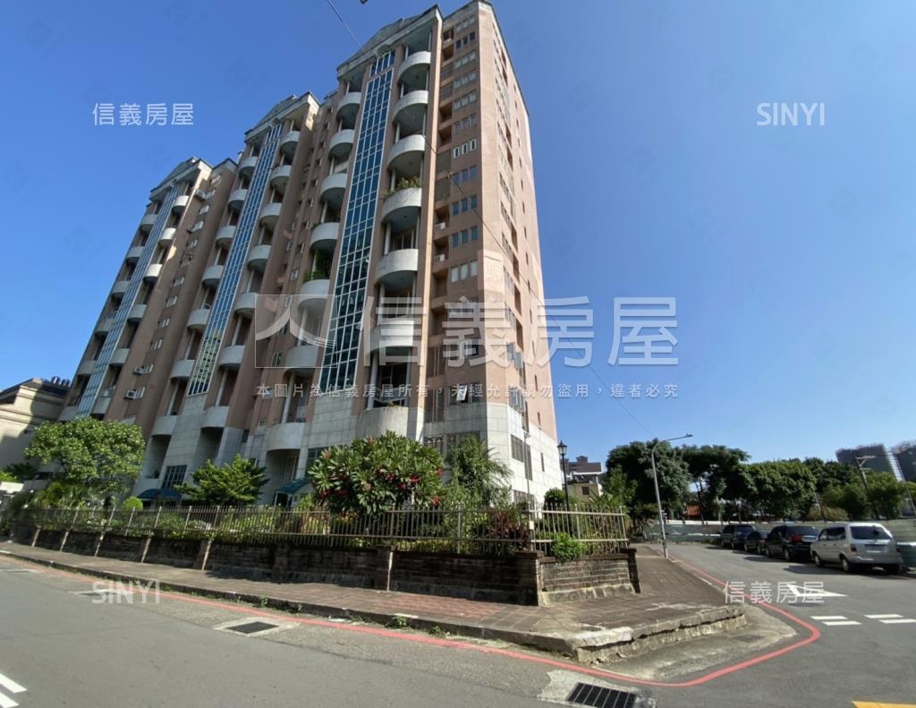 當代名廈社區外觀及周邊環境