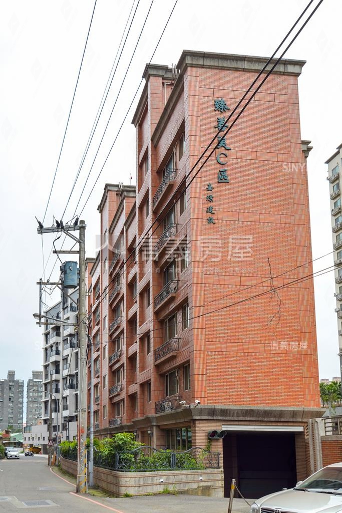 臻善美C區社區外觀及周邊環境