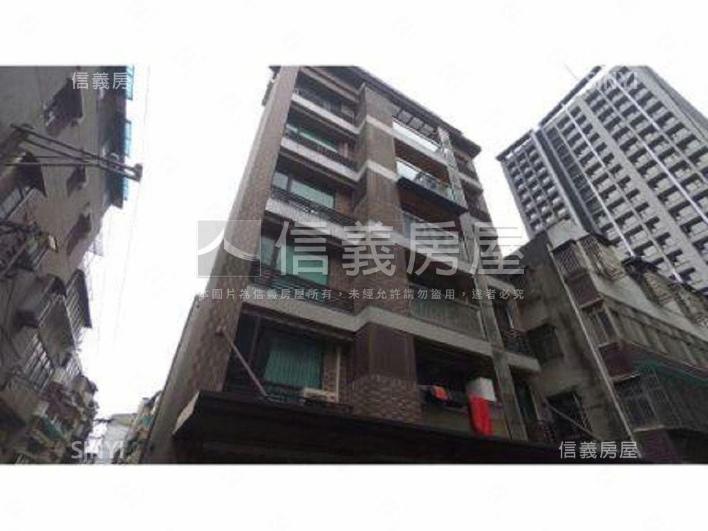 尊爵社區外觀及周邊環境
