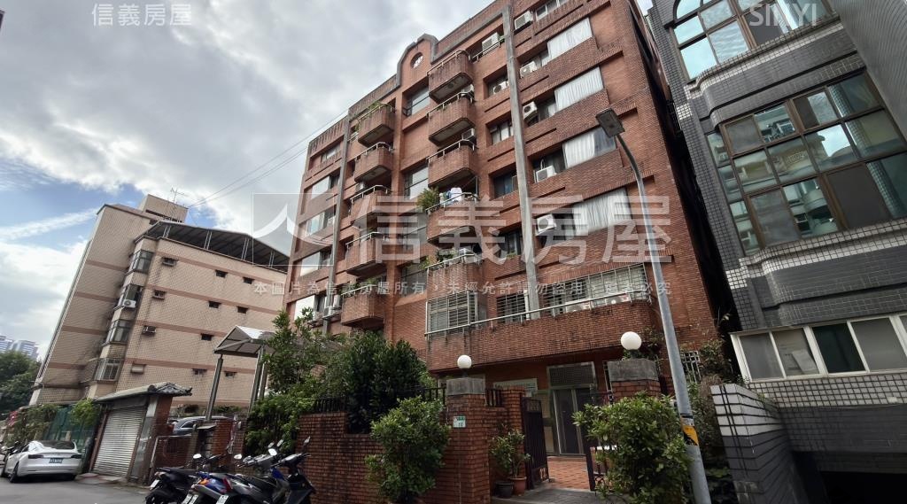 雅歌華廈社區外觀及周邊環境