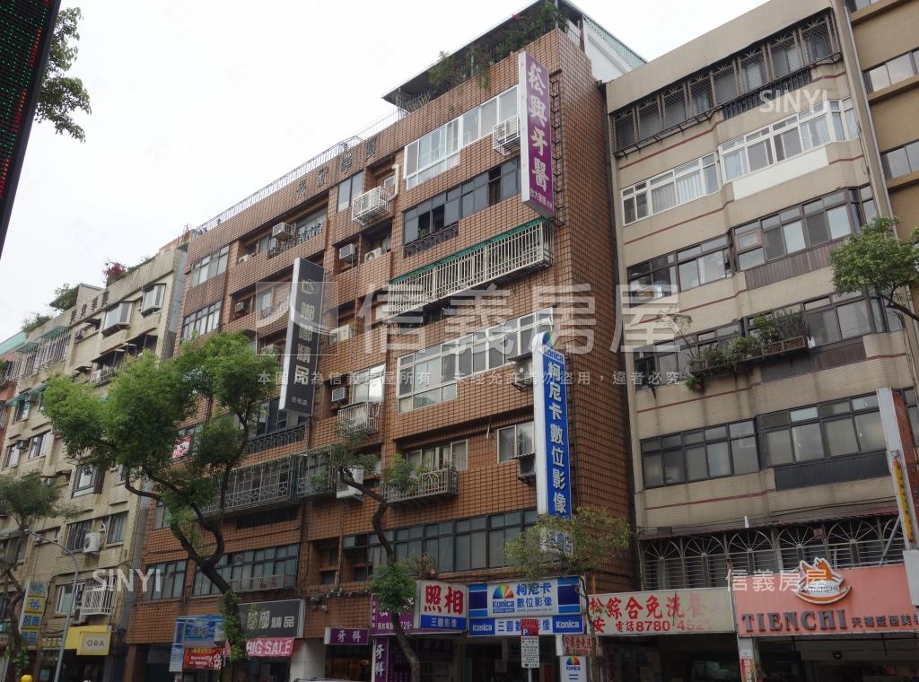 景新華廈社區外觀及周邊環境