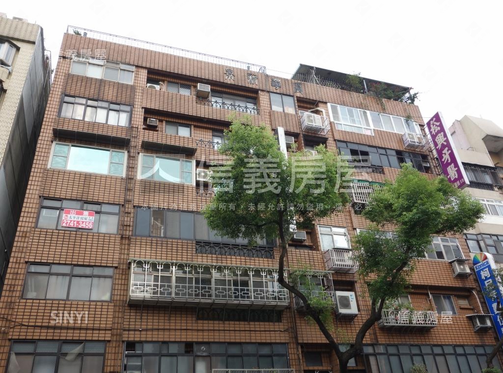 景新華廈社區外觀及周邊環境