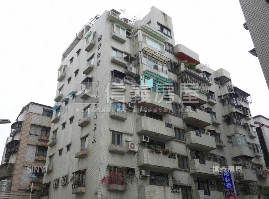 匯普信義華廈社區外觀及周邊環境