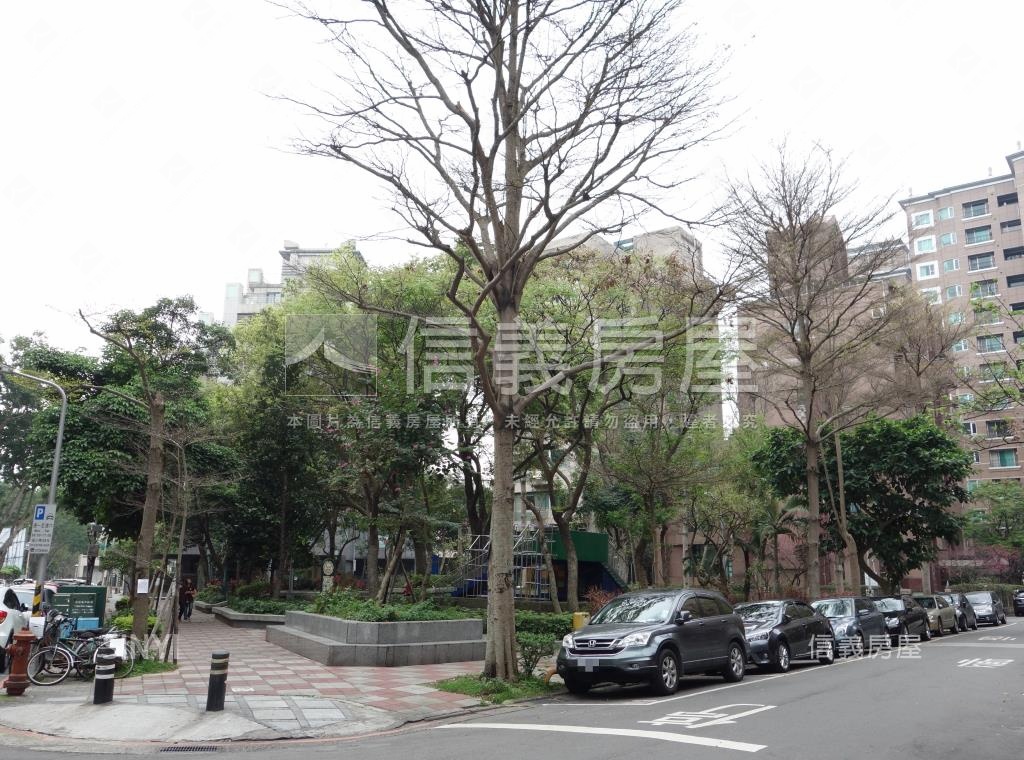 美景華廈社區外觀及周邊環境