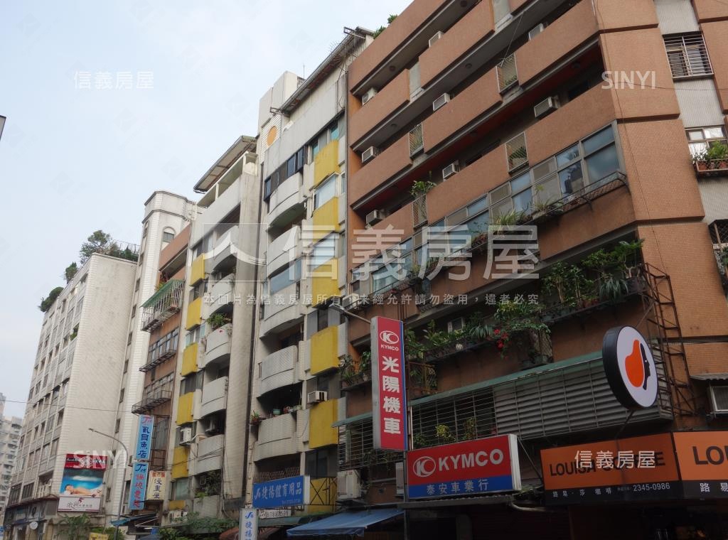 時代華廈社區外觀及周邊環境