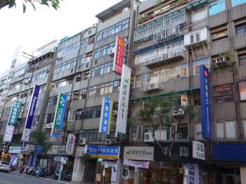 美冠華廈