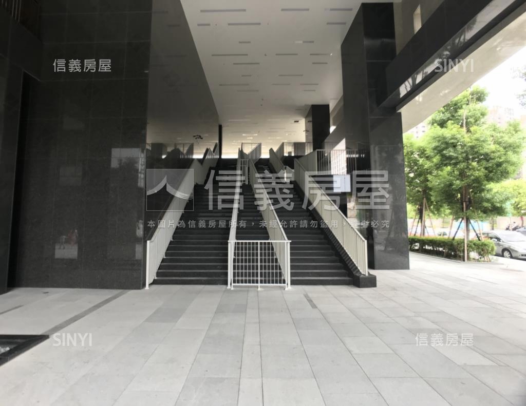 東方文華社區外觀及周邊環境
