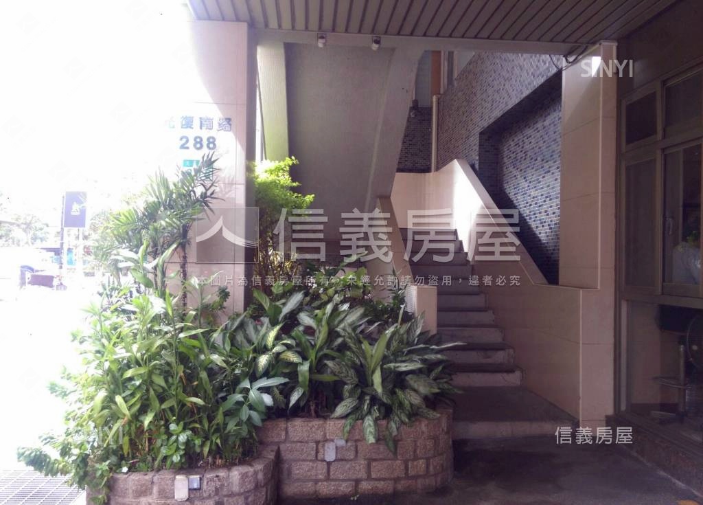 文華花園大廈社區外觀及周邊環境