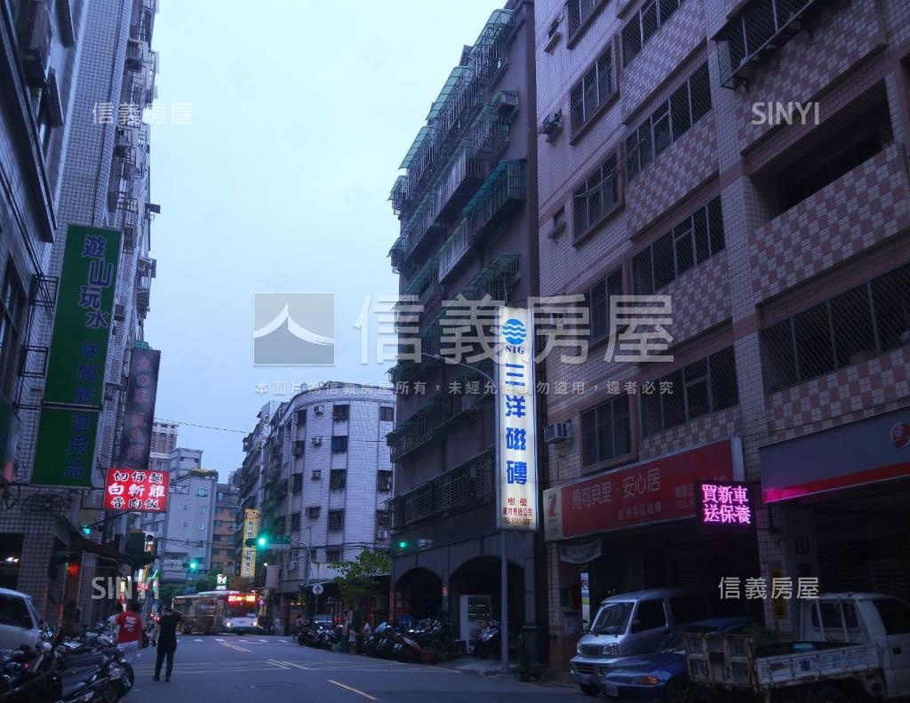 金玉滿堂社區外觀及周邊環境