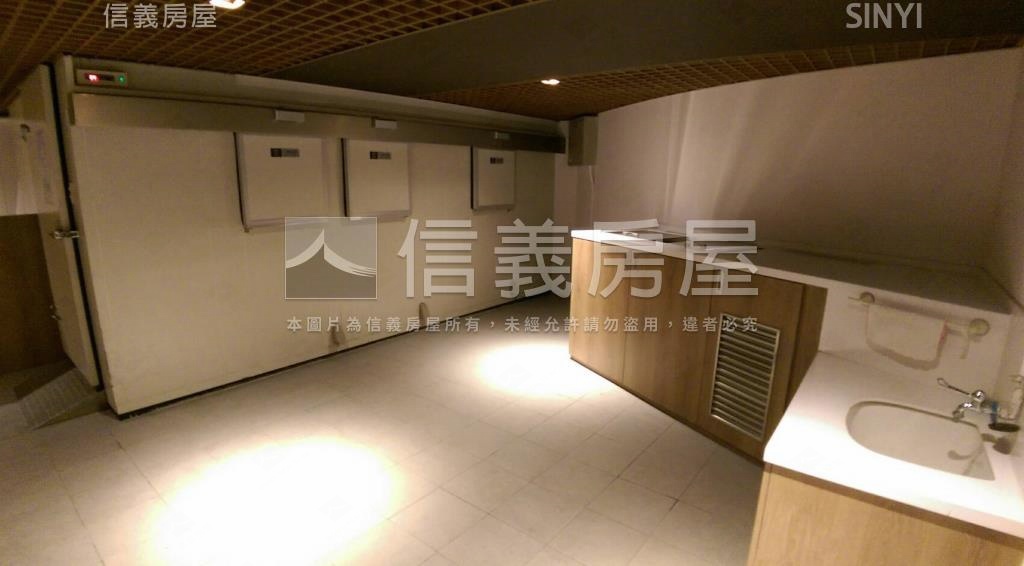 品中山社區外觀及周邊環境