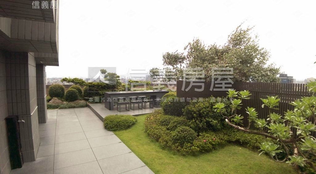 品中山社區外觀及周邊環境