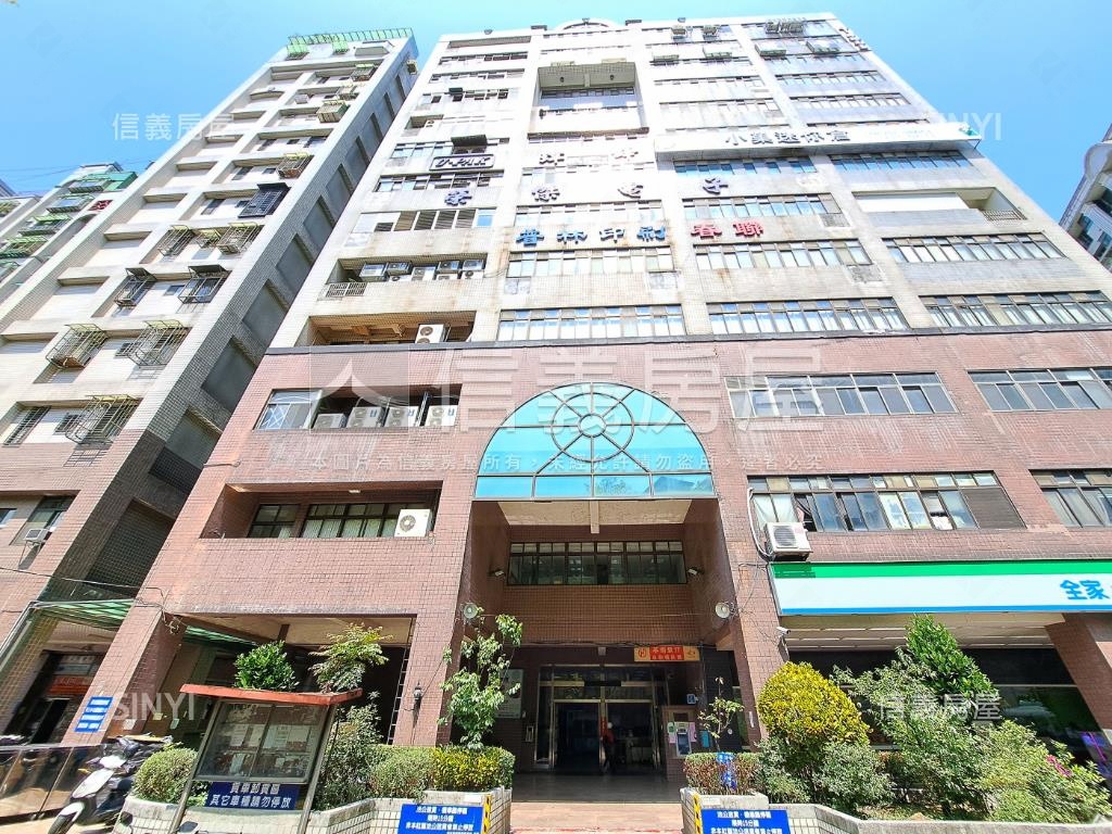 青年廣場社區外觀及周邊環境