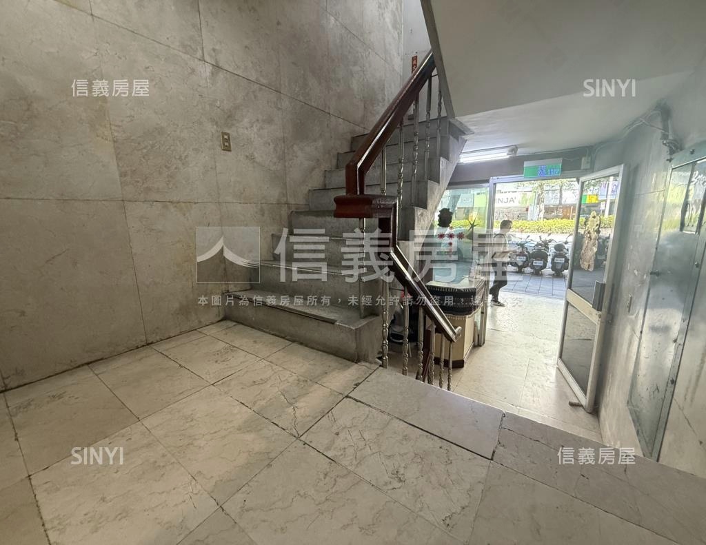 家美容園大廈社區外觀及周邊環境