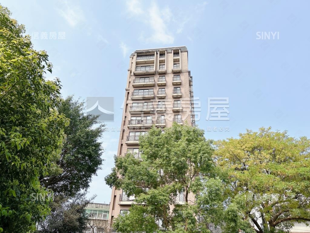 千鴻逸品社區外觀及周邊環境