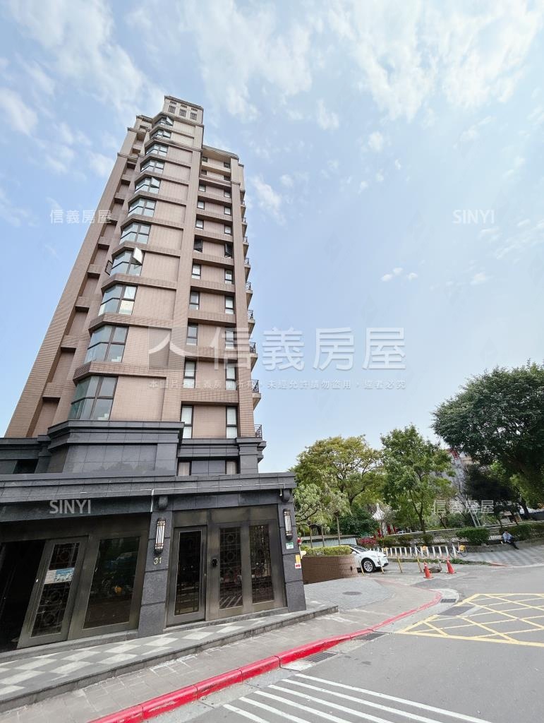 千鴻逸品社區外觀及周邊環境