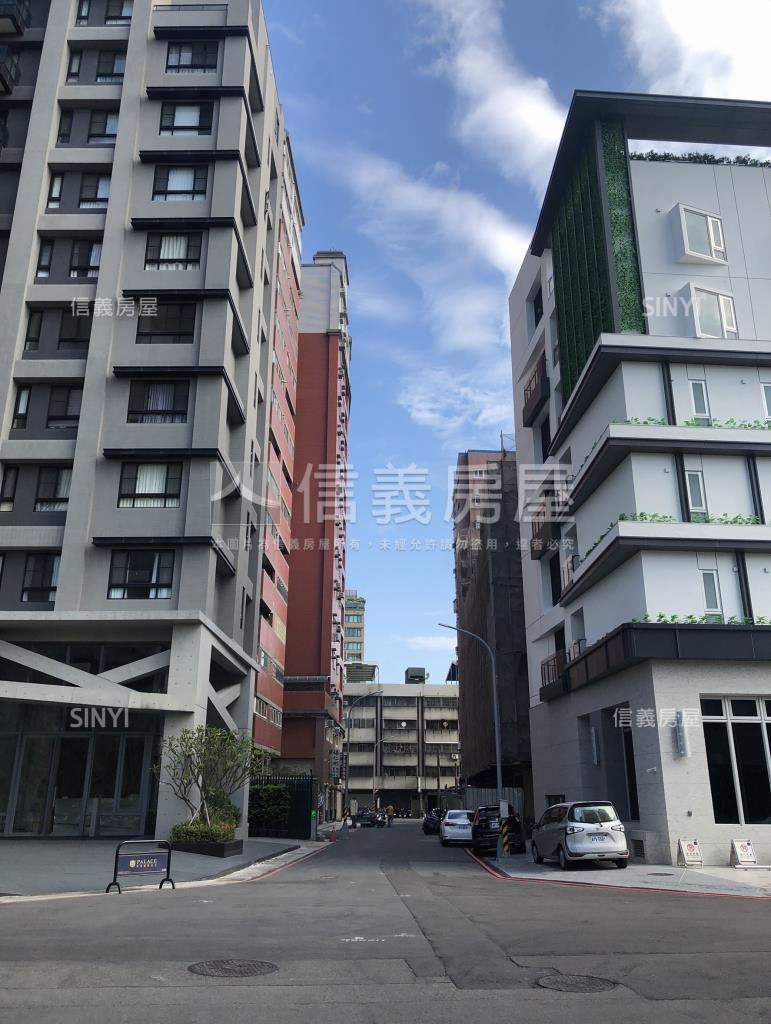 知己在鄰社區外觀及周邊環境