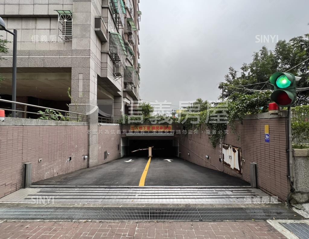 陸光新城C區社區外觀及周邊環境