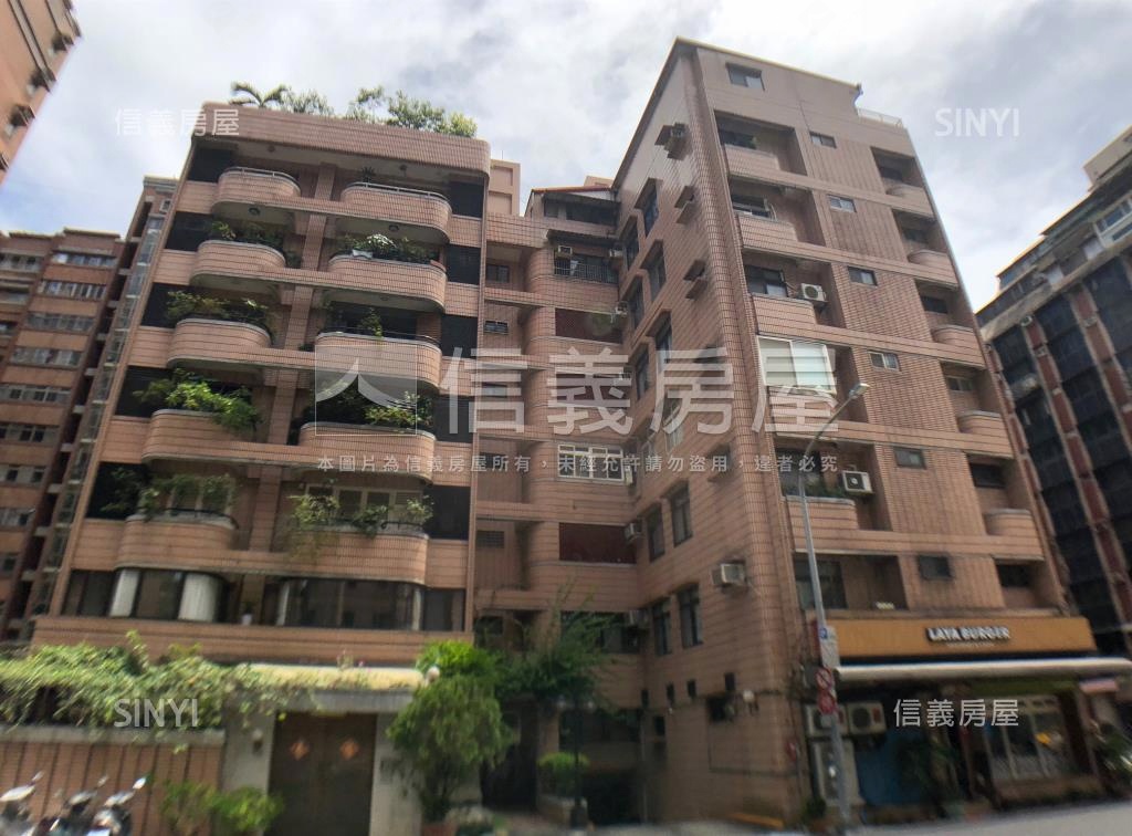 懷石庭社區外觀及周邊環境