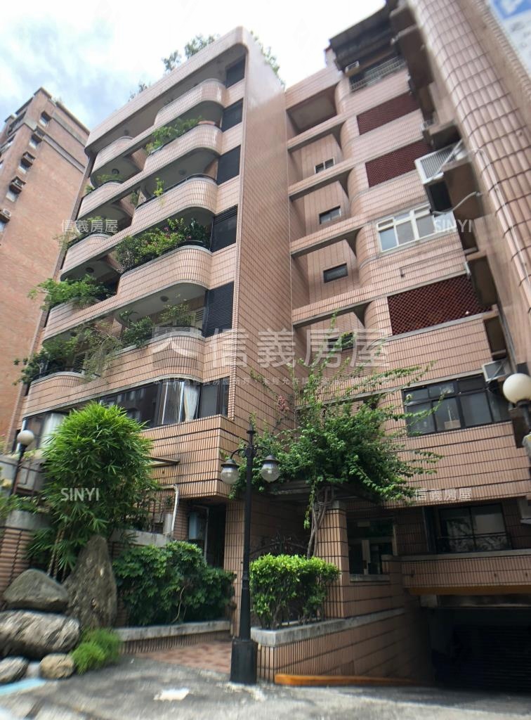 懷石庭社區外觀及周邊環境