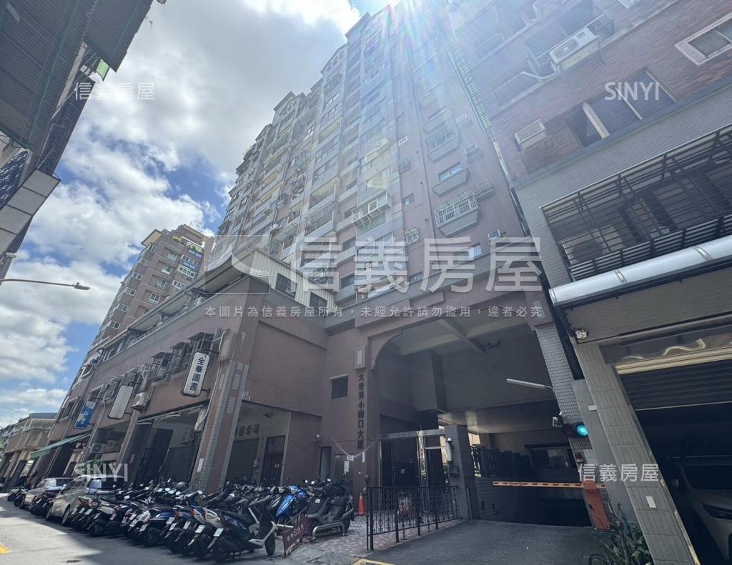 大世界小倆口社區外觀及周邊環境
