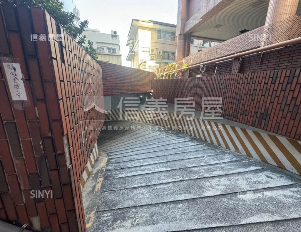 優邑大樓社區外觀及周邊環境