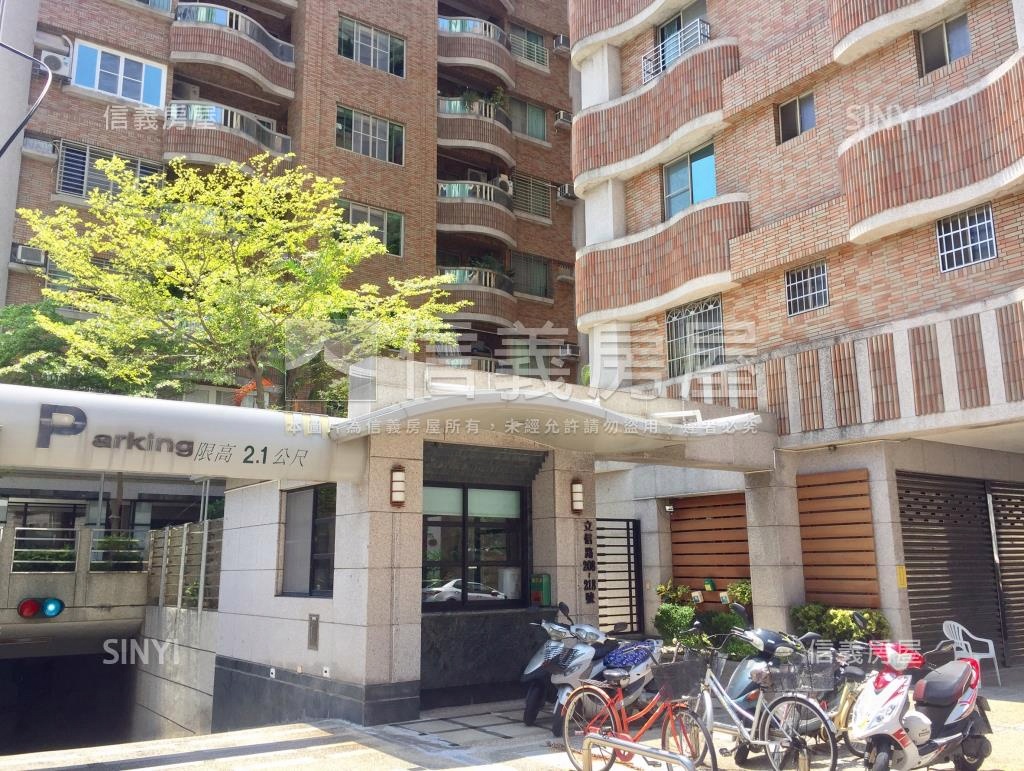 京城雅築社區外觀及周邊環境