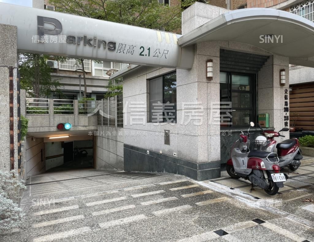 京城雅築社區外觀及周邊環境