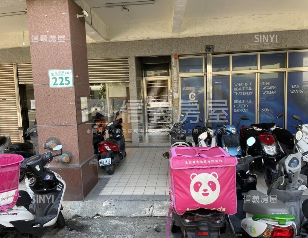 富邑雅築社區外觀及周邊環境