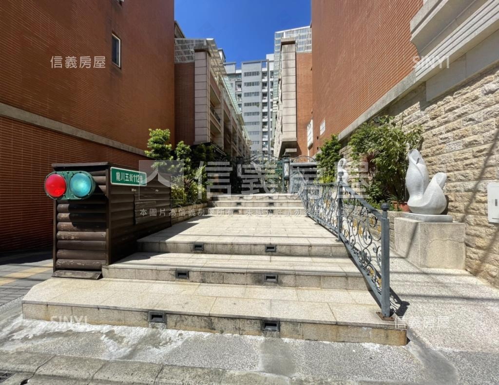 高誠富築社區外觀及周邊環境