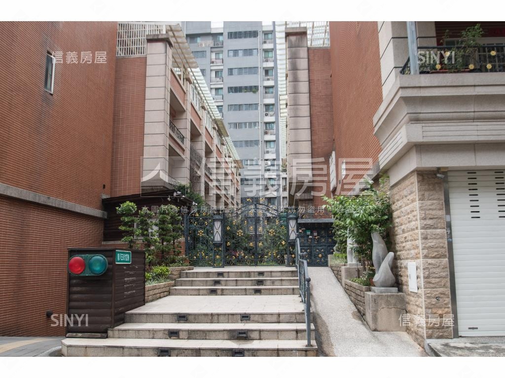 高誠富築社區外觀及周邊環境