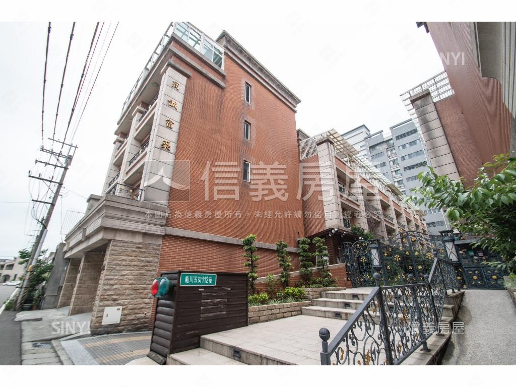 高誠富築社區外觀及周邊環境