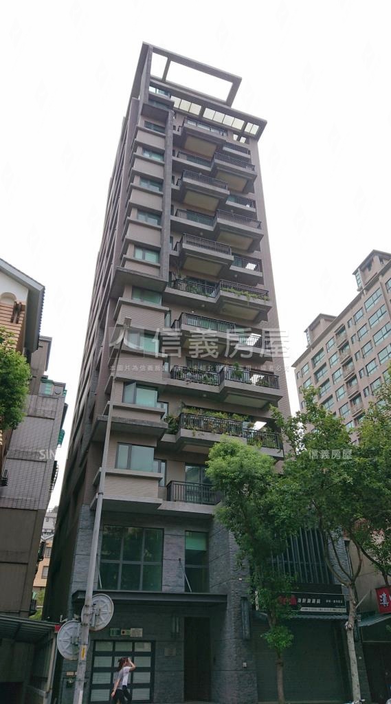 21行館社區外觀及周邊環境